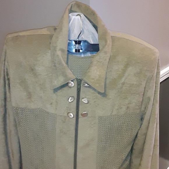 3 piece suit size Medium - Picture 3 of 11